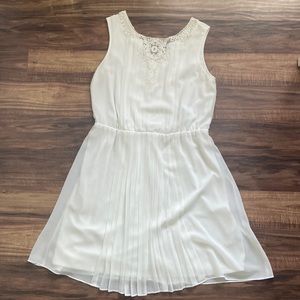 Sleeveless Pleated Dress